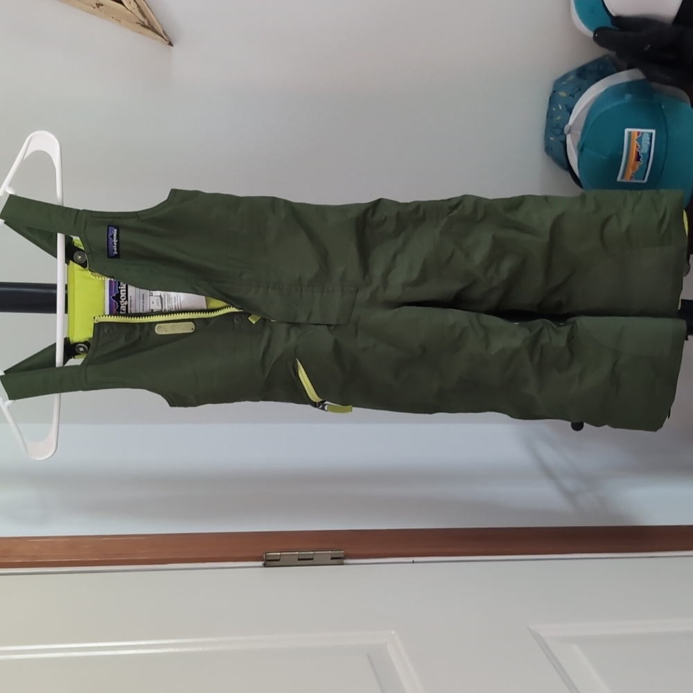 Patagonia 4T green ski bibs